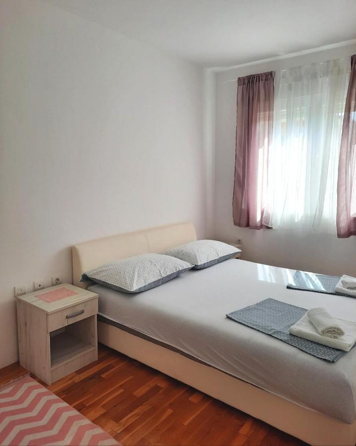Apartman Natasha Trebin Dış mekan fotoğraf